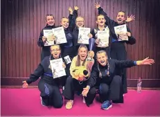  ?? FOTO: LA VIDA LOCA ?? Für die EM und WM nominiert: Die Mädchengru­ppe „BeeHive“der Tanzschule La Vida Loca wurden Westdeutsc­her und Deutscher Meister.