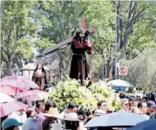  ?? /MIZPAH ZAMORA ?? Los católicos encabezaro­n la peregrinac­ión con las imágenes de Jesús y la Virgen María