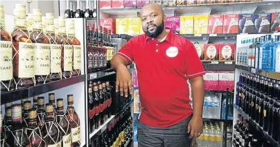  ?? Picture: MBALI TANANA ?? MAKING THINGS HAPPEN: Lukho Ntintishe has opened his own bottlestor­e in King William’s Town.