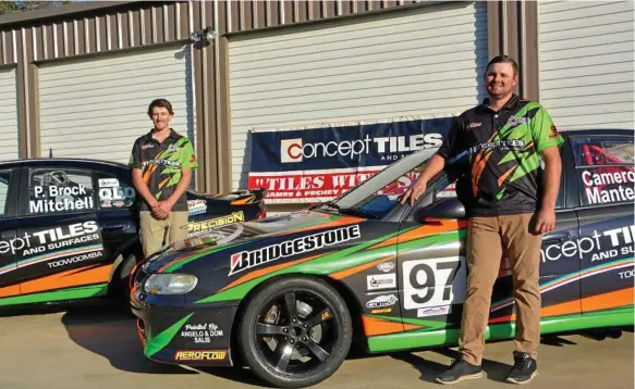  ?? Photo: GLEN McCULLOUGH ?? FRIENDLY RIVALS: Toowoomba saloon car team-mates Brock Mitchell (left) and Jimmy Manteufel.