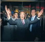  ??  ?? Nigel Farage leads a Leave referendum party on polling night