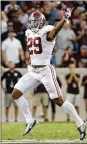  ?? DAVID J. PHILLIP / AP 2017 ?? Alabama’s Minkah Fitzpatric­k is a possibilit­y for Browns’ fourth overall pick.