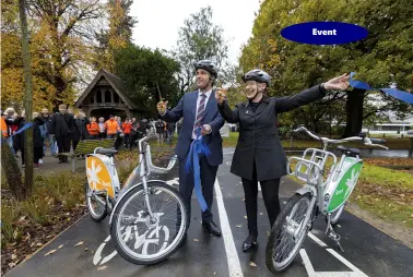  ??  ?? Above: Transport Minister Hon Simon Bridges (left and the Mayor of Christchur­ch Lianne Dalziel (right) cut the ribbon at the opening ceremony.