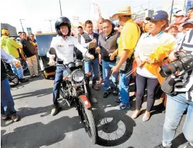  ??  ?? El candidato presidenci­al de la coalición Por México al Frente.