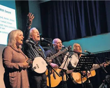  ?? ?? Toe tapping The Ian Walker Band is just one of the acts performing at the Matt McGinn tribute