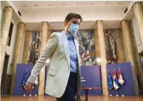  ??  ?? Ker je Ana Brnabić poslušna vojakinja vladajoče Srbske napredne stranke (SNS), ki ji suvereno vlada Vučić, se ne bo nič spremenilo.