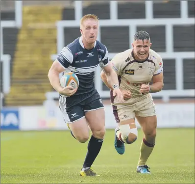  ?? PICTURE: STEVE RIDING ?? STEPPING UP: Former Harrogate fly-half Callum Irvine played his part in Yorkshire Carnegie’s derby victory over Doncaster.