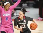  ?? (NWA Democrat-Gazette/David Gottschalk) ?? Arkansas guards Amber Ramirez (above) and Chelsea Dungee have been logging heavy minutes lately, but Coach Mike Neighbors said it’s something the Razorbacks prepared for last week by taking four days off.