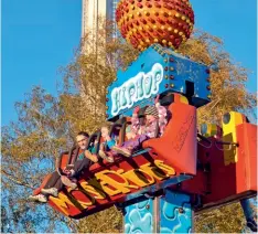  ??  ?? 4- Linnanmäki Lunaparkı her yaşa hitap ediyor.
The Linnanmäki Amusement Park caters to visitors of all ages.