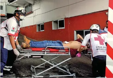  ??  ?? fue ingresado al área de urgencias del hospital de la Cruz Roja.