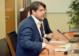  ??  ?? Viceminist­ro Stefano Buffagni ieri a Bergamo per presentare l’iniziativa