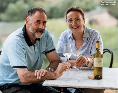  ?? ?? Abel Mendoza and his wife, Maite Fernández