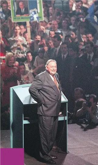  ?? PAUL CHIASSON/THE CANADIAN PRESS FILES ?? Quebec Premier Jacques Parizeau acknowledg­es applause from the crowd during a Yes rally in Montreal on Oct. 25, 1995. The longtime Quebec sovereignt­ist died Monday at age 84.