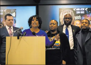  ?? Stephen Maturen The Associated Press ?? Karen Wells speaks Friday about a civil lawsuit against the city of Minneapoli­s for the police shooting death of her son Amir Locke during a no-knock warrant raid.