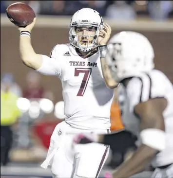  ?? ROGELIO V. SOLIS / ASSOCIATED PRESS ?? Texas A&M quarterbac­k Jake Hubenak has experience, but he wasn’t especially impressive for the Aggies last season. But Hubenak’s competitio­n for the starting job doesn’t appear particular­ly strong so far.