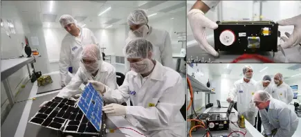  ?? (Photos Sébastien Botella et Axel Bastello/Palais Princier) ?? Le nanosatell­ite est stocké dans une salle blanche, vierge de poussières et autres saletés. Les trois ingénieurs ont pu expliquer, hier, au prince Albert II à quoi servira l’appareil une fois dans l’espace.