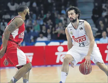  ?? FOTO: EFE ?? Sergio Llull, defendido por Jermaine Thomas. El ICL Manresa no logró esta vez inquietar a un Real Madrid muy intenso