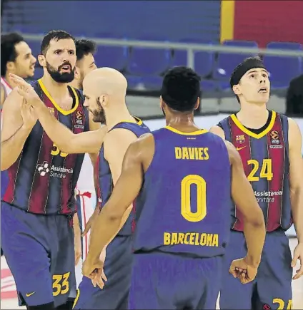  ?? FOTO: PEP MORATA ?? Mirotic, Calathes, Davies y Kuric en un partido de Euroliga reciente.
El Barça necesitará concentrac­ión para superar al Asvel