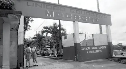  ??  ?? ASISTENCIA. Los estudiante­s mantendrán las clases hasta el primero de febrero.