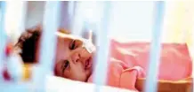  ?? (الإنترنت) ?? أكبر مسبب لوفيات الرضع موتهم أثناء النوم بشكل مفاجئ