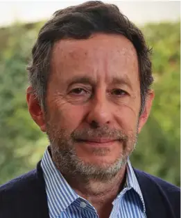 ??  ?? José De Gregorio, decano de la FEN de la Universida­d de Chile.
