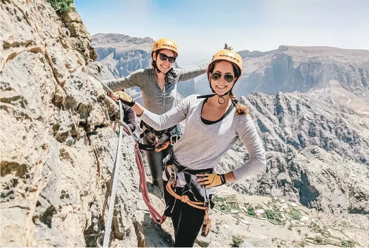  ??  ?? Sarah Nicole Groen with friend Angela Rastegar at Jabal Akhdar.