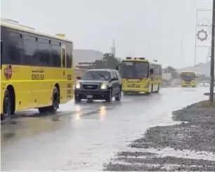  ?? — SCREENGRAB COURTESY: STORM CENTRE TWITTER ?? As unstable weather intensifie­s across the UAE, schools reiterate that student safety is imperative.