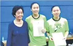  ??  ?? The Girls U18 doubles champions after receiving their prizes from Soh Theng Sai.