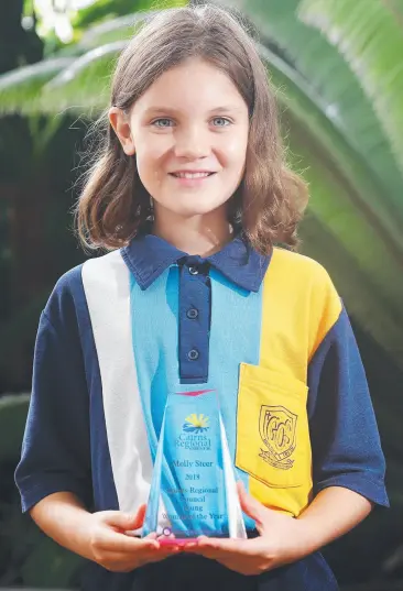  ?? Pictures: BRENDAN RADKE ?? TOP HONOUR: Molly Steer, 10, was awarded Young Woman of the Year for her Straw No More project to remove straws from schools, cafes, tours and councils in Queensland.