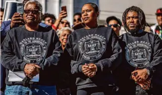  ?? Gabrielle Lurie/The Chronicle ?? NAACP officials respond to Chronicle columnist Justin Phillps’ criticism of its Oakland branch.