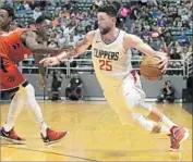  ?? Marco Garcia Associated Press ?? STARTING GUARD Austin Rivers, coming off mononucleo­sis, is now sidelined by a strained muscle.