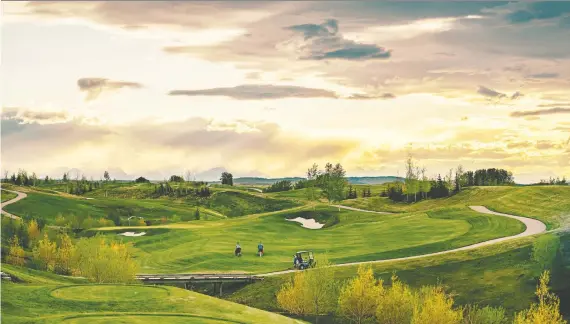  ?? MICKELSON NATIONAL ?? The 16th hole at the Mickelson National Golf Club in Harmony just west of Calgary is one of two driveable par-4s on the scorecard. The other is the seventh hole.