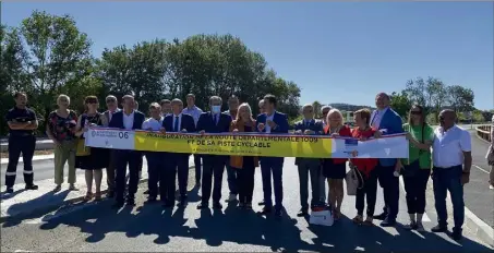  ?? (Photo Gaëlle Arama) ?? De nombreux élus étaient présents hier pour inaugurer le tronçon.