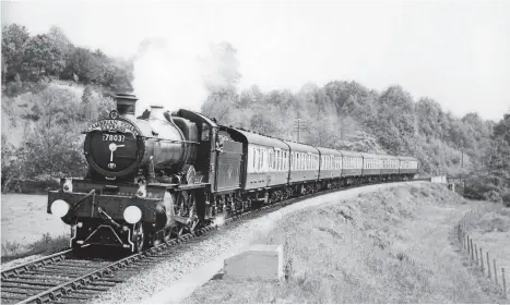  ??  ?? Right: Only the fourth Manor to be built in 1938, No. 7803 Barcote Manor heads the down ‘Cambrian Coast Express’ between Pontdolgoc­h and Carno on June 2, 1961. RAILWAY MAGAZINE ARCHIVE
