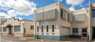  ?? Photo: Sean Buckley ?? DEAL SEALED: An owner occupier has purchased the property offering 220sq m of office space at 6 Union St, Toowoomba.