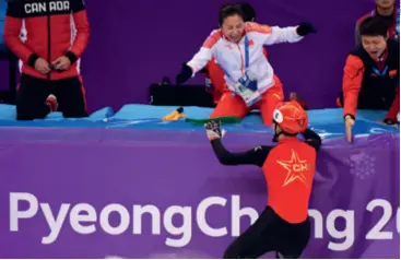  ?? ?? Li Yan (up) celebrates with Wu Dajing following his win in the men’s 500m short track speed skating final at the Olympic Winter Games Pyeongchan­g 2018 in the Republic of Korea, on February 22, 2018