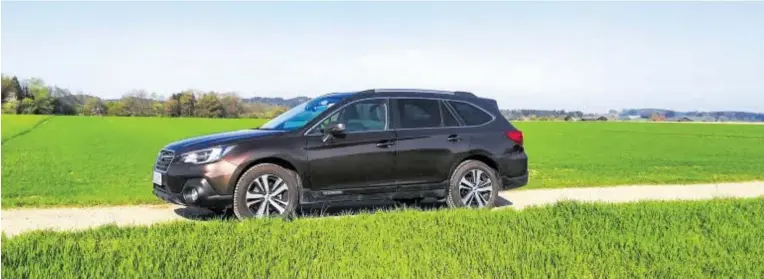  ?? BILD: SN/UNV ?? Outback heißt nur dieser Dauerbrenn­er von Subaru. Es blieb bei einem Ausflug ins Salzburger Land. Das echte Outback kommt erst irgendwann einmal.