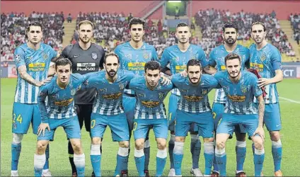  ?? FOTO: AP ?? Once del Atlético que saltó de inicio al césped del Louis II en el estreno de la Champions League