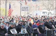 ?? Christine Stuart / CTNewsJunk­ie.com ?? A crowd gathers for the 2018 Second Amendment rally at the state Capitol. This year’s rally will be held Saturday in Hartford.