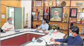  ?? HT ?? Chief minister Hemant Soren chairs a virtual welfare scheme review meeting, in Ranchi Tuesday.