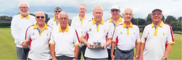  ??  ?? ■ Wymeswold Wolds who won the Men’s Monday Trophy.