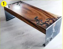  ?? Crédit : Rebellion Mobilier ?? 1 1- Les pattes en acier de cette table à café sont incrustées dans une pièce en bois exotique (suar) de 4” d’épaisseur. Les techniques appliquées sont le fruit d’un travail minutieux.