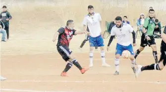  ?? MANOLO AGUIRRE ?? Fue un partido digno de una final de futbol