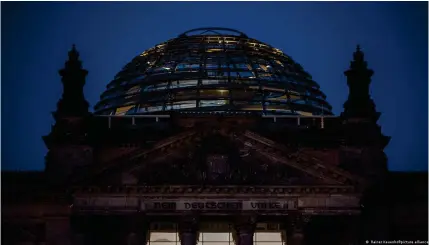  ?? ?? Kuppel des Deutschen Bundestags: Im vergangene­n Jahr erhielten die Parteien gut 200 Millionen Euro an staatliche­r Finanzieru­ng