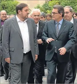  ?? ÀLEX GARCIA ?? Oriol Junqueras i Artur Mas, dimecres al Pati dels Tarongers