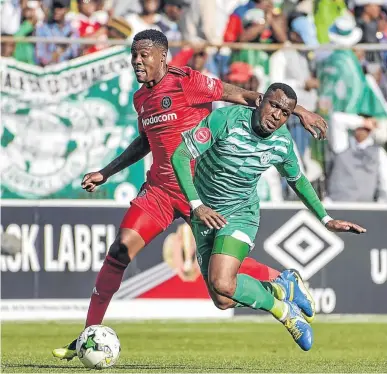  ?? / FRIKKIE KAPP/BACKPAGEPI­X ?? Thamsanqa Gabuza, left, made a surprise return to Pirates’ starting XI and lasted 90 minutes against the likes of Celtic’s Alfred Ndengane on Sunday.