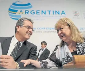  ??  ?? Esperanza. Azevedo y Malcorra en la cumbre de la OMC en Argentina.