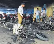  ?? PRAFUL GANGURDE ?? The charred remains of Ashok Oval’s bike on Saturday morning.