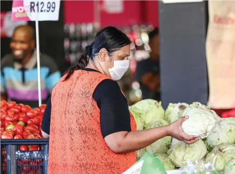  ?? | LEON LESTRADE Independen­t ?? THE NATIONAL Agricultur­al Marketing Council said the 28-item urban food basket rose by 1% to R1 269.62 in March compared with R1 257.23 in February. Newspapers