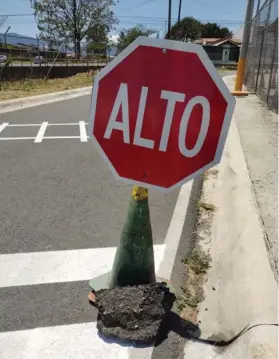  ?? ?? Esta señal de Alto en Ciudad Vial causa que muchas personas pierdan la prueba práctica de manejo.